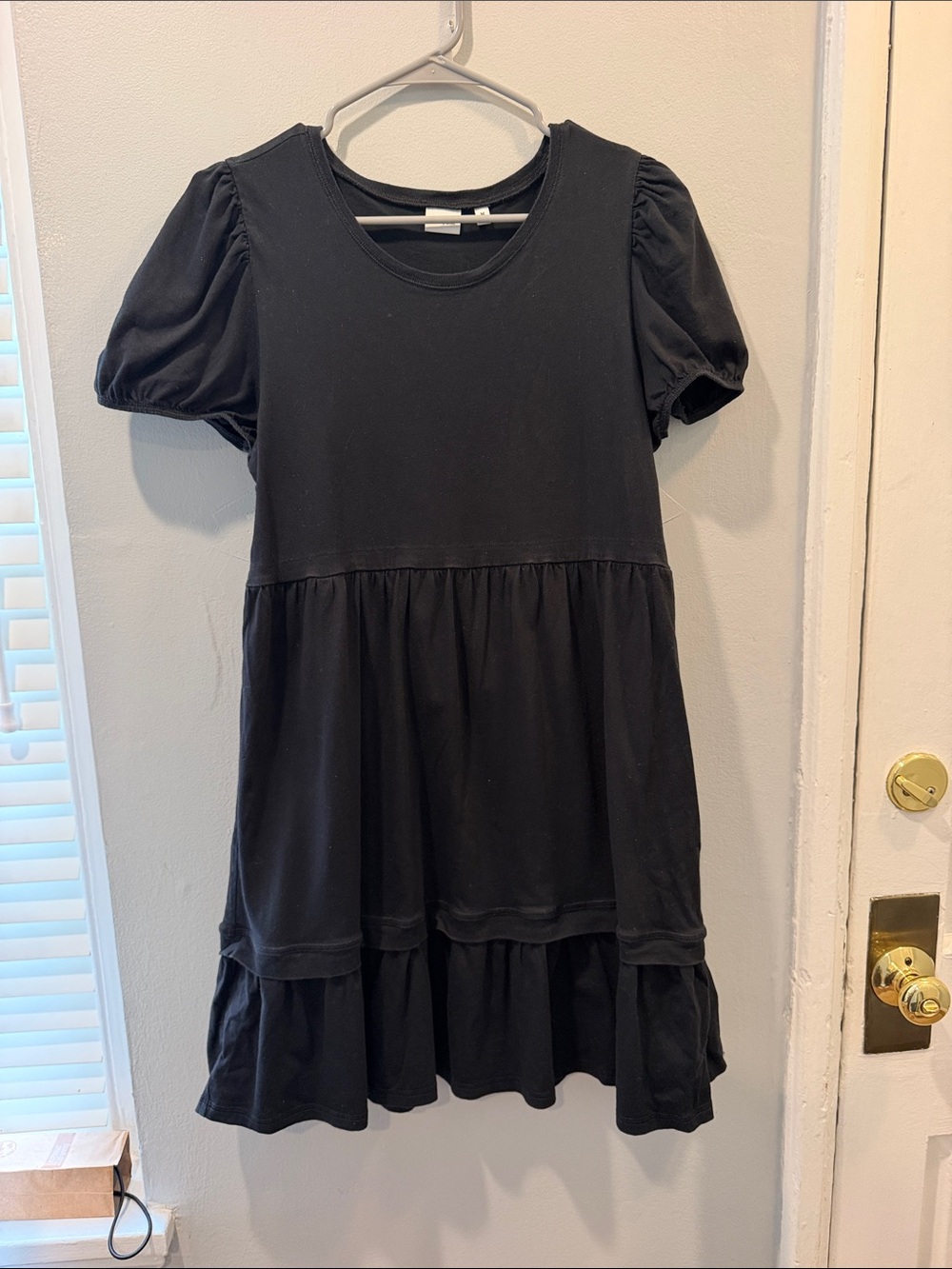 Aritzia' Black Puff-Sleeve Tiered Dress